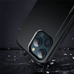 God beskyttende ridsefast skubbekortholder PC + TPU hybrid bagcover til iPhone 13 6,1 tommer