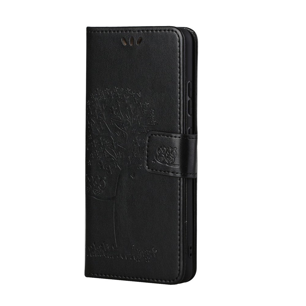 Plånboksfodral i läder med ugglaträd och prägel till iPhone 13 6,1 tum