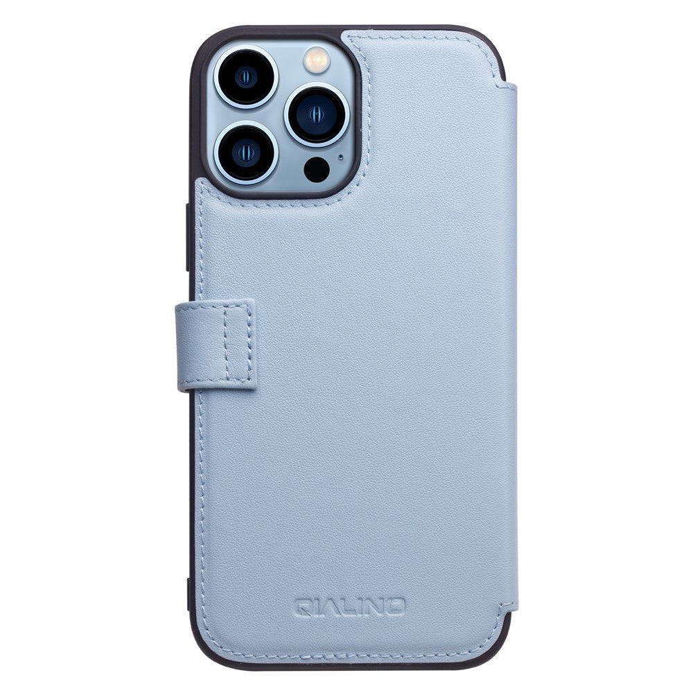 QIALINO Business Style Ægte Oksehud Læderpung Cover Magnetisk Lås Telefoncover til iPhone 13 Pro 6.1 tommer