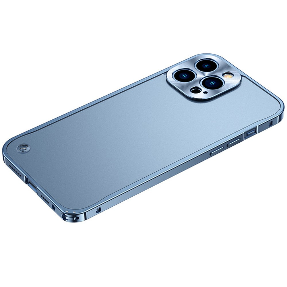 iPhone 13 Pro 6,1 tums reptåligt PC + metallhybridskal matt mobilmobilskal