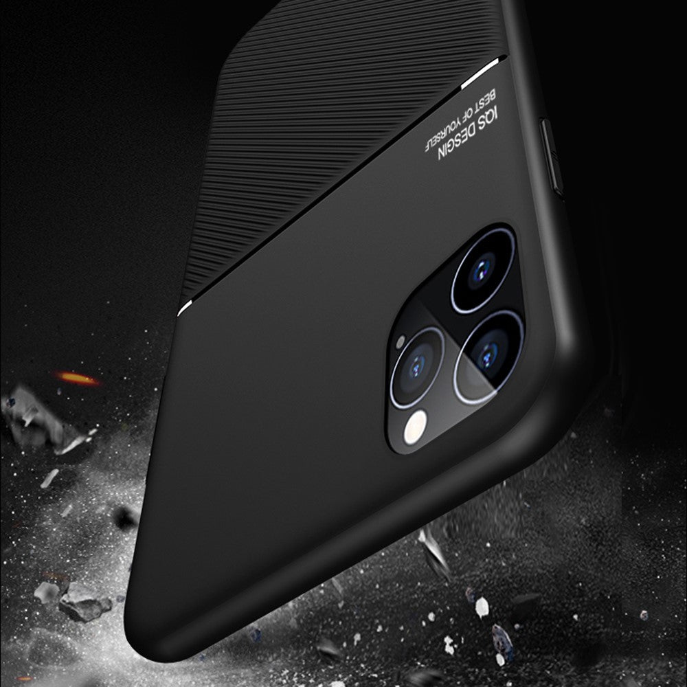Lätt bakstycke i TPU + PU-läder, smalt, stötsäkert mobilfodral med inbyggd magnetisk metallplåt för iPhone 13 6,1 tum