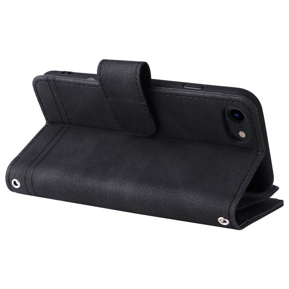 Skin-touch Stribet Præget Læder Cover Med Kortpladser Flip Wallet Stand Beskyttelsesetui med Lynlåslomme til iPhone SE (2022)/SE (2020)/8/7