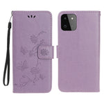 Pung Design Stilfuld Sommerfugle Blomster Prægning Læder Telefoncover til Samsung Galaxy A22 5G (EU Version)