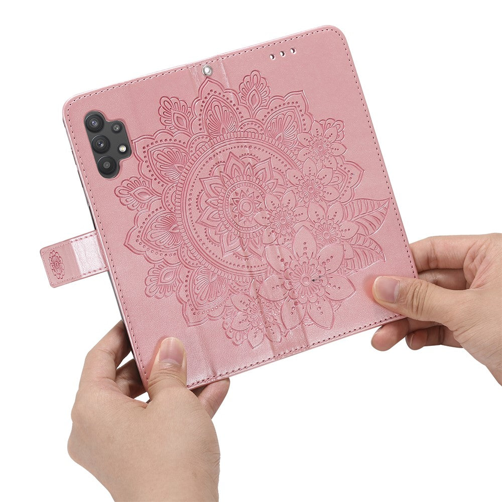 PU Læder Præget Blomstermønster Pung Telefoncover med Snor til Samsung Galaxy A32 4G (EU-version)