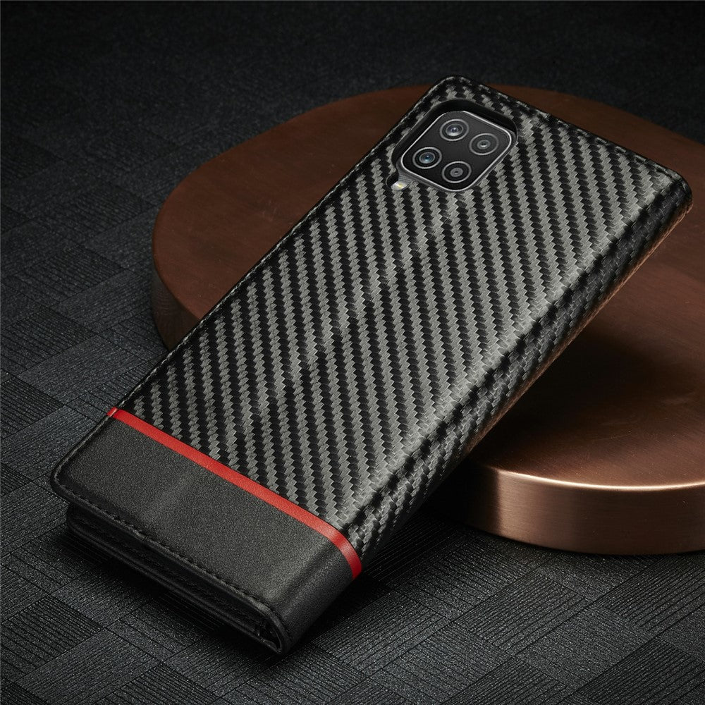LC.IMEEKE Telefoncover i PU-læder med kulfibertekstur og standerpung til Samsung Galaxy A22 4G (EU-version)