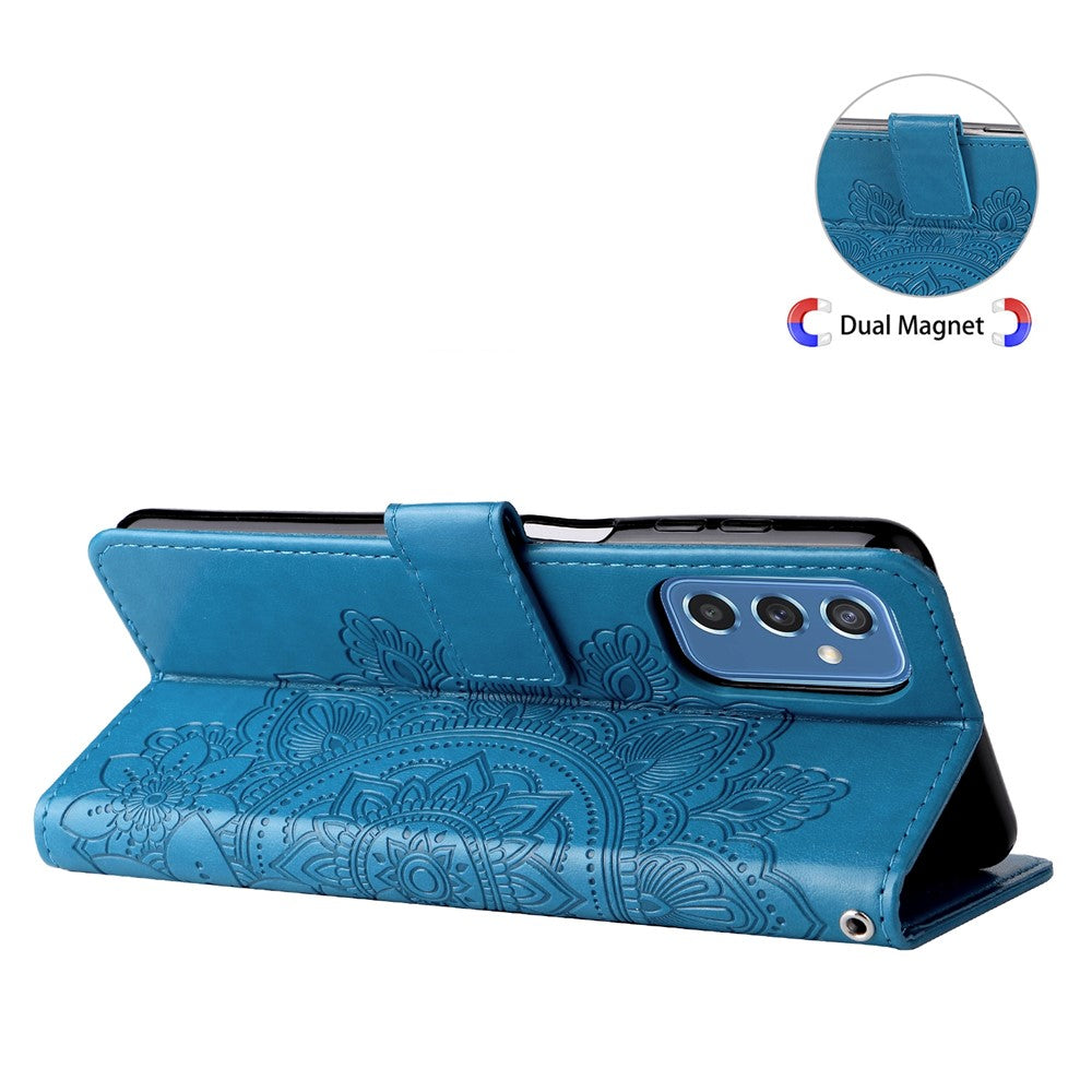 Telefoncover Flip Mobiltelefonetui med præget blomstermønster TPU+PU-læder standerpung med snor til Samsung Galaxy M52 5G