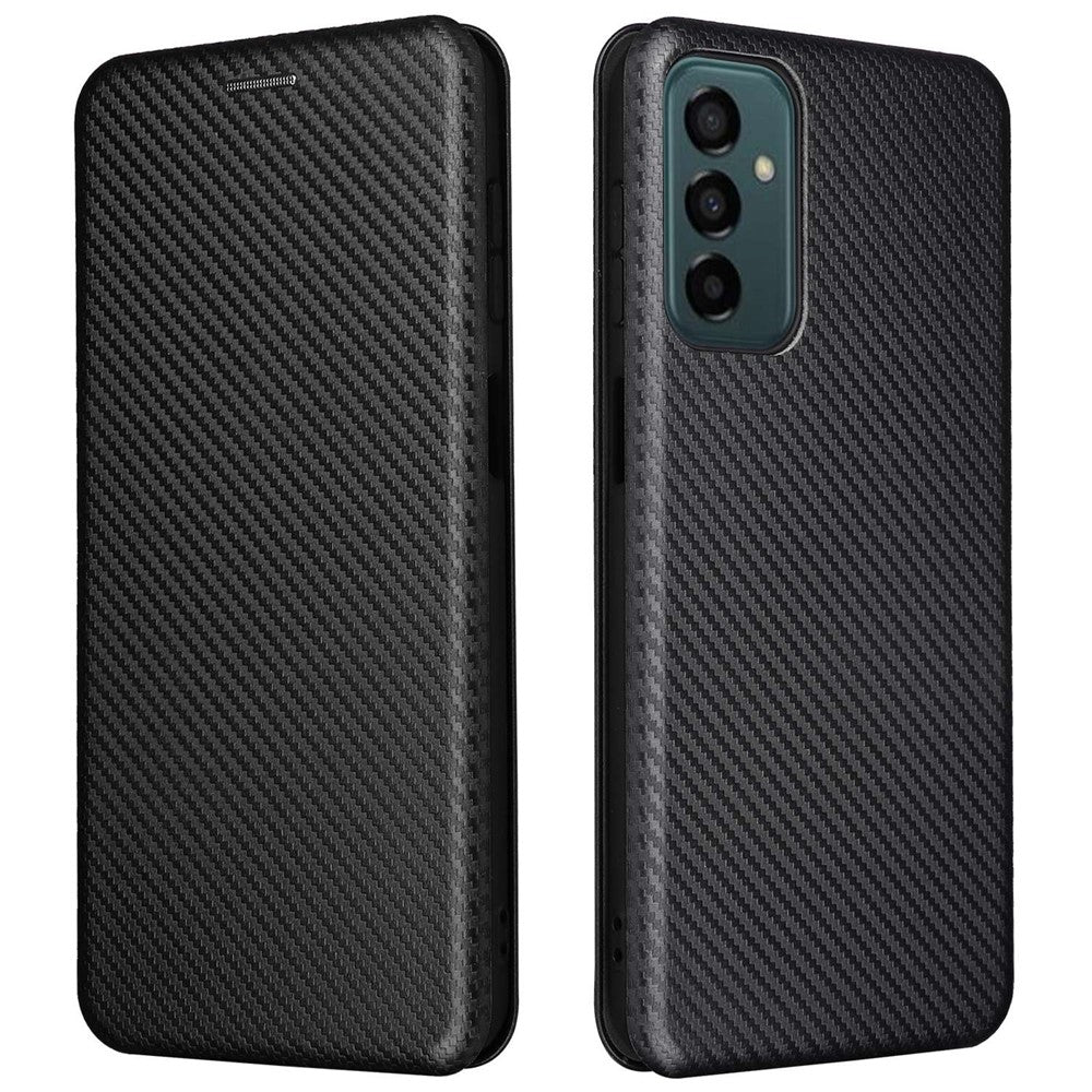 Samsung Galaxy M23 5G/F23 5G Kolfibertextur mobilskal PU-läder Korthållare Stativ Magnetstängning Skydd