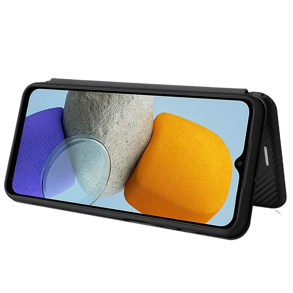 Samsung Galaxy M23 5G/F23 5G Kolfibertextur mobilskal PU-läder Korthållare Stativ Magnetstängning Skydd
