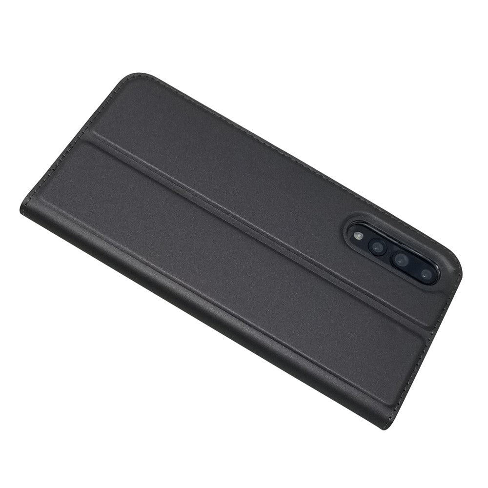 Magnetic Adsorption Leather Stand Phone Casing with Card Slot for Huawei P20 Pro