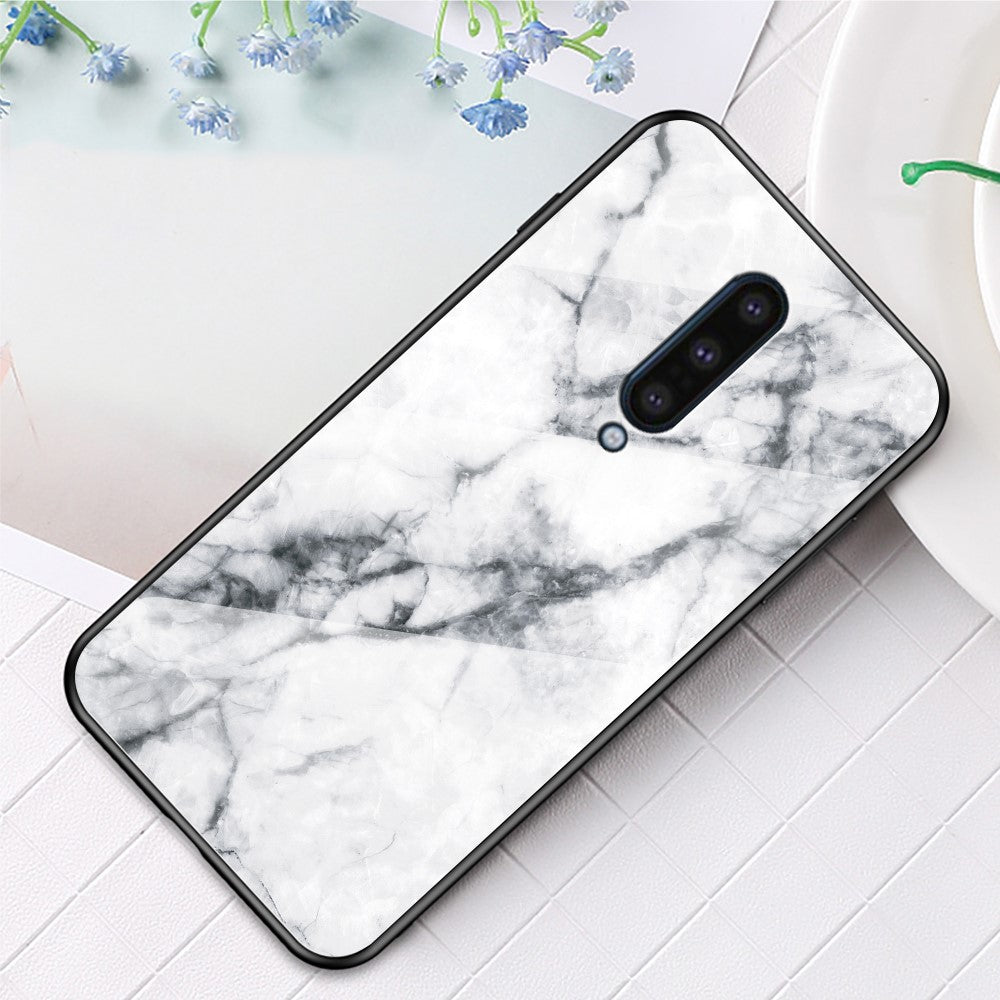 Kombinationsskal i härdat glas med marmormönster och PC + TPU för OnePlus 8