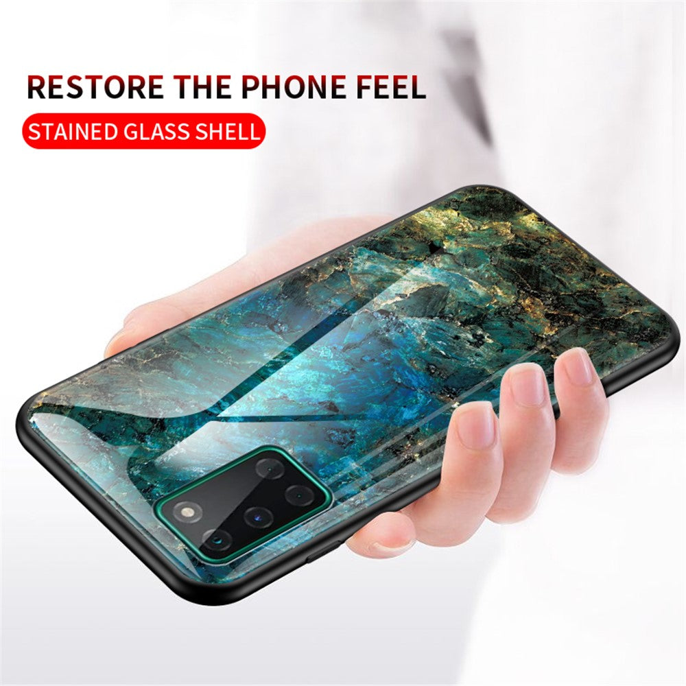 Kombinationsskal i härdat glas med marmormönster och PC + TPU för OnePlus 8T