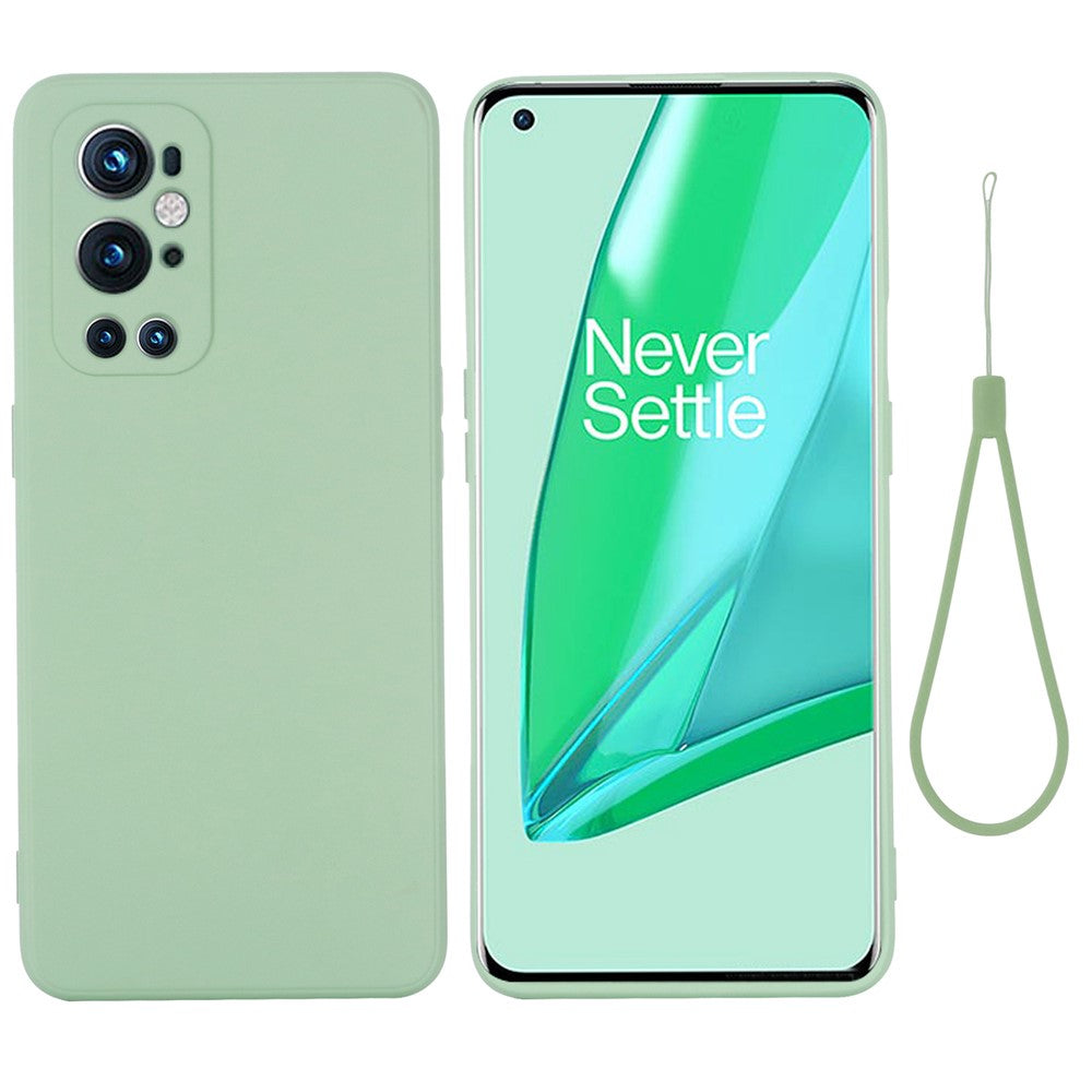 Mjukt flytande silikonfodral med praktisk rem för OnePlus 9 Pro