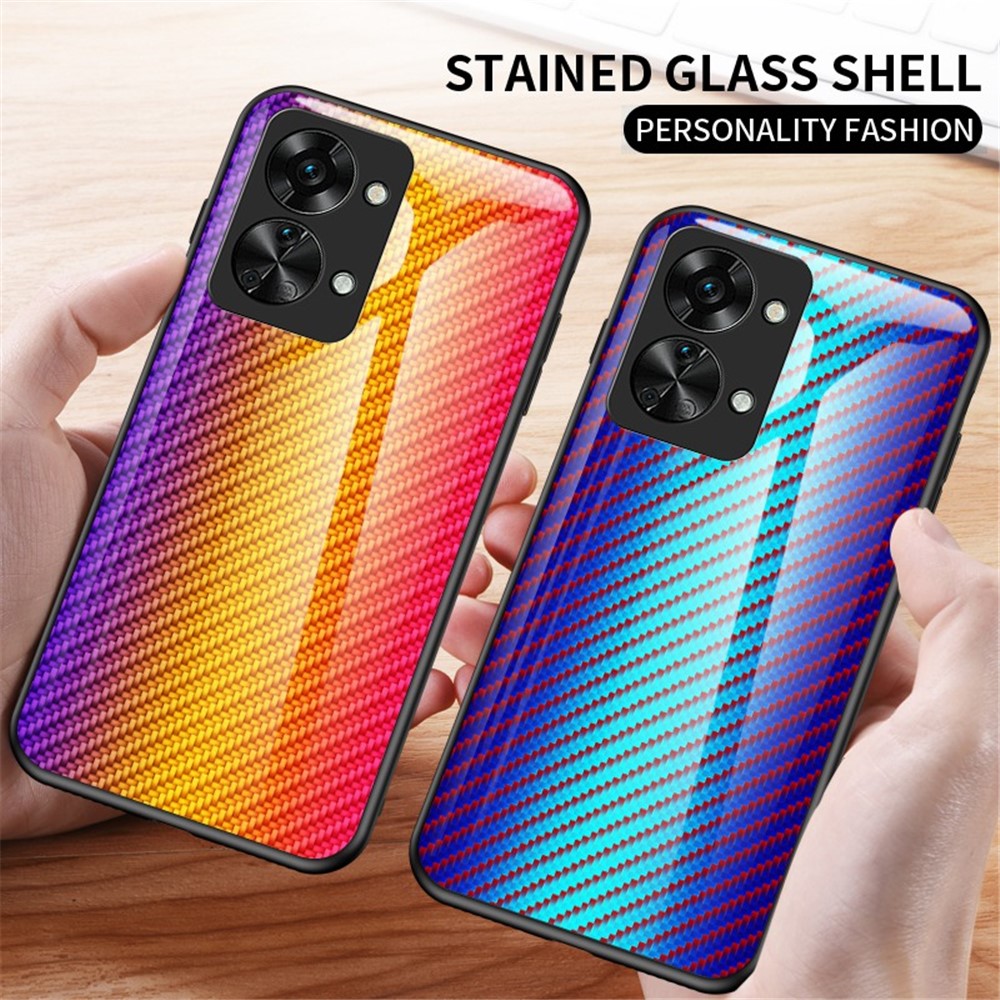 OnePlus Nord 2T 5G-skal med kulfiberstruktur, støddæmpende beskyttelse, hærdet glas, hård PC, blød TPU og faldsikring