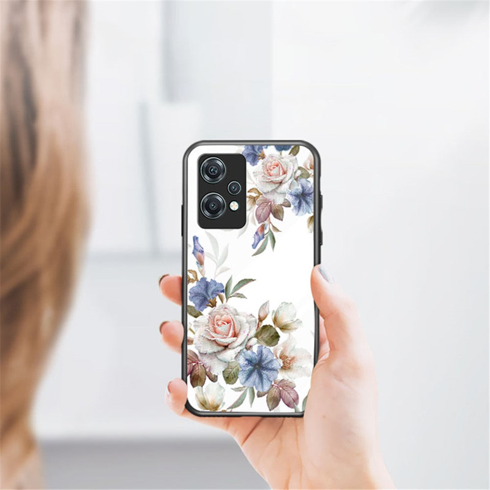 OnePlus Nord CE 2 Lite 5G Precisionsutskuret Blommönster Tryck mobilskal TPU + PC + Härdat Glas Hybrid Skal med Stativ