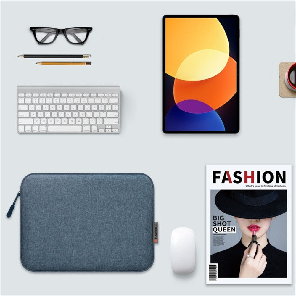 HAWEEL For 9.7-11 Inch Tablets Sleeve Bag Polyester Velvet Lining Protective Pouch, 27.5 x 20.5cm
