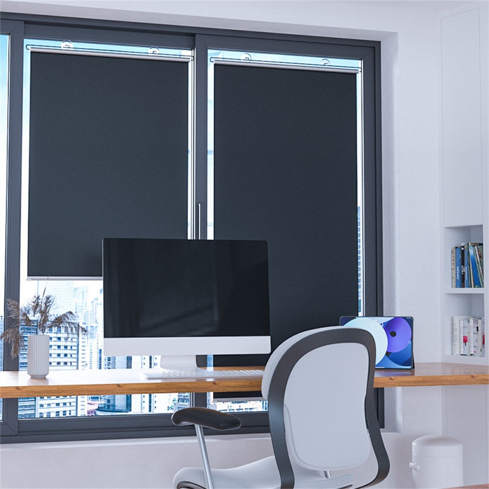 ST-5022 68x125cm solskydd för bilfönster automatiskt infällbart sugkoppsgardin för bilsovrum