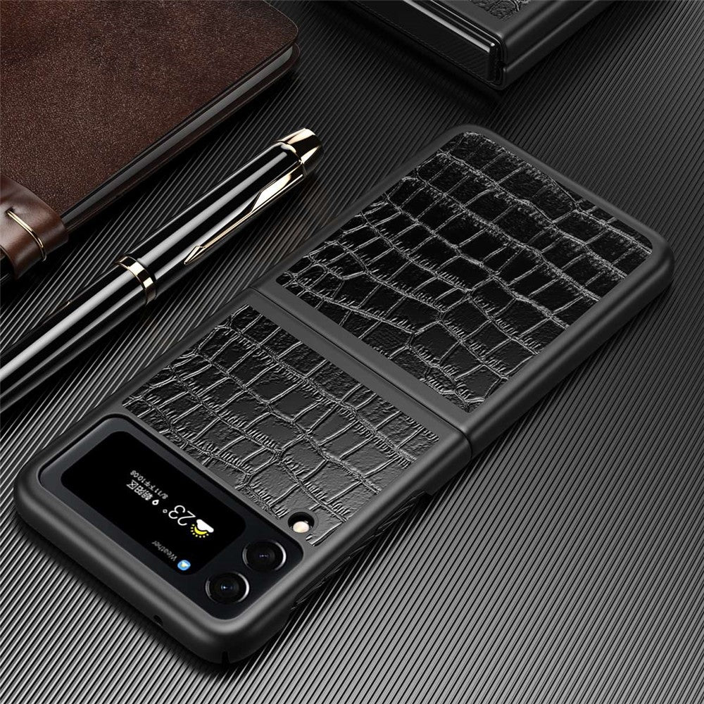 For Samsung Galaxy Z Flip4 5G Anti-Scratch Drop-Proof Phone Case Crocodile Texture PU Leather Coated Hard PC Back Cover