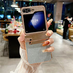 Samsung Galaxy Z Flip7 FE 5G / Z Flip6 5G / Z Flip5 5G-cover, glitter-bling PU-læder + hård PC-bagside