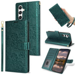 Til Samsung Galaxy A36 5G Etui med Håndrem Blomsterpræg Læderpung Telefoncover