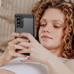 Til Samsung Galaxy A36 5G / A56 5G etui med kulfibertekstur, børstet, anti-fingeraftryk, bagcover til telefon