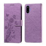 Til Samsung Galaxy F06 5G Læder Cover Sommerfugle Blomsterpræg Tegnebogs Stand Cover