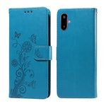 Til Samsung Galaxy F06 5G Læder Cover Sommerfugle Blomsterpræg Tegnebogs Stand Cover