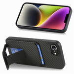 For iPhone 17e / 16e cover kortholder kulfiber tekstur læderbelagt TPU telefoncover