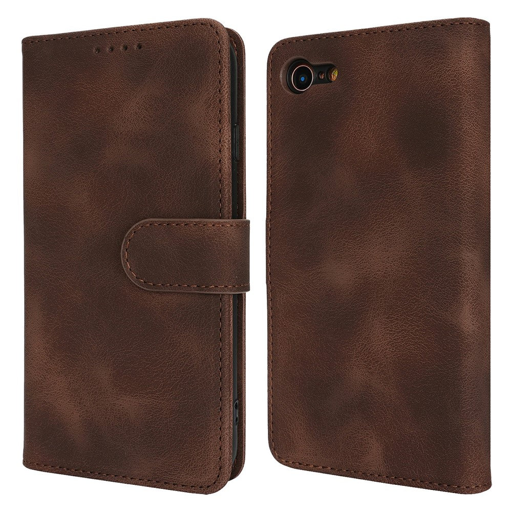 Pung-etui til iPhone SE (2022) / (2020) / 8 / 7 Dobbeltfoldet kant Skin Touch PU-læder flip telefoncover