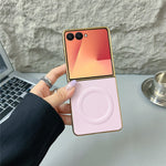 Til Samsung Galaxy Z Flip7 5G Magnetisk Etui Nappa Tekstur PU + TPU + PC Telefon Bagcover