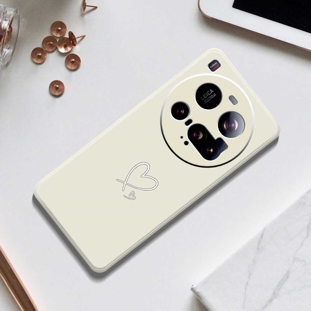 Skal till Xiaomi 15 Ultra med vitt kärleksmönster och rak kant i TPU-fodral.