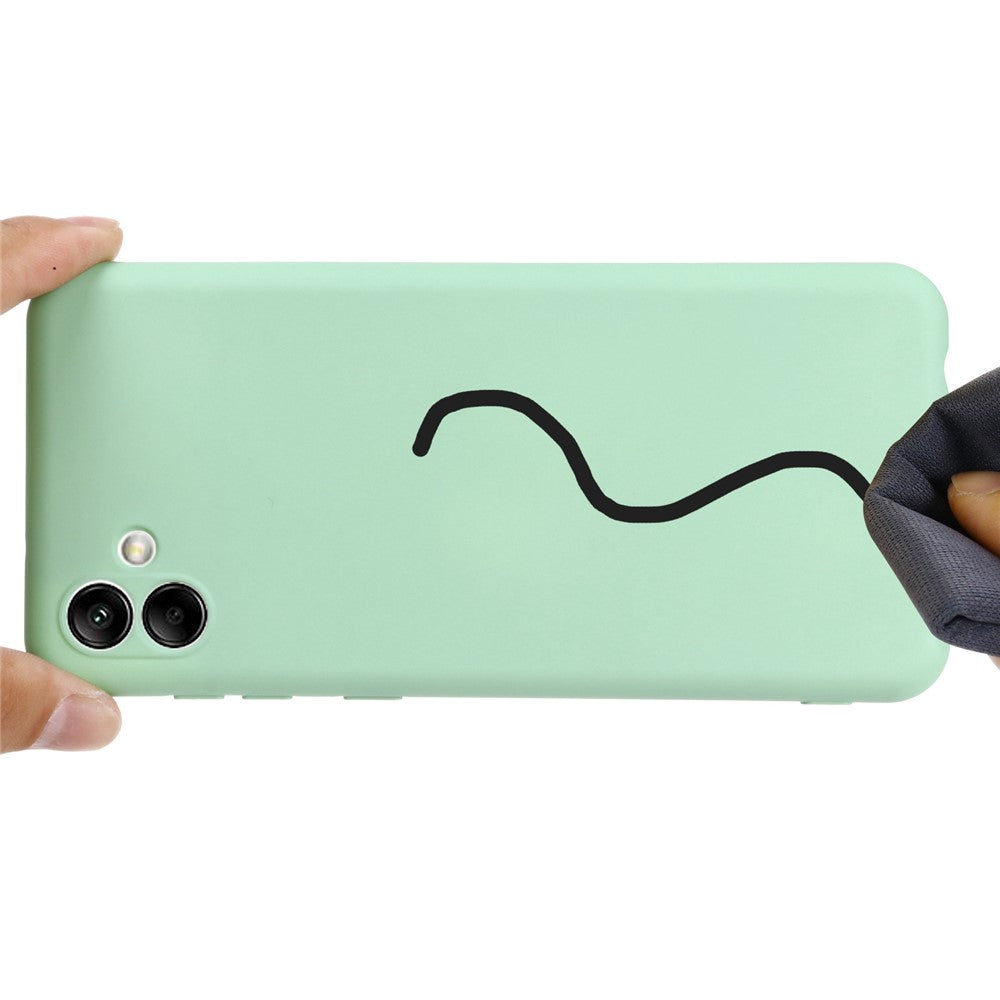 Til Samsung Galaxy A04 4G (164,4 x 76,3 x 9,1 mm) Flydende Silikone Telefoncover Ridsefast Blødt Fiberfor Kamerabeskyttelsescover med Rem