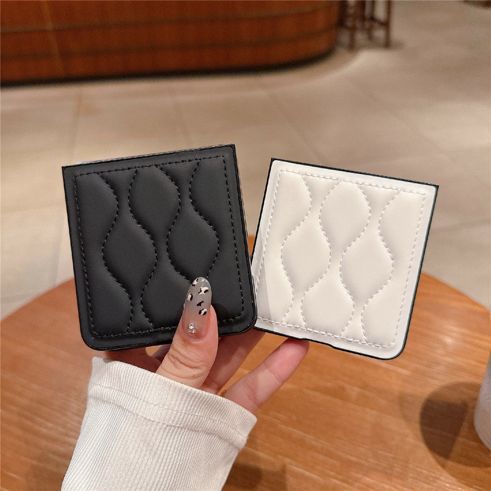 For Oppo Find N3 Flip 5G Ripple Puffer PU PC Case Foldable Phone Cover with Pearl Bracelet