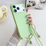 Til iPhone 18 Pro / 17 Pro cover i flydende silikone med crossbody-snor