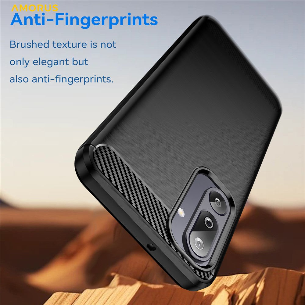 AMORUS Bakskal till Samsung Galaxy F36 5G / M36 5G / F16 5G / M16 5G Kolfiberstruktur Borstad Skyddande mobilskal