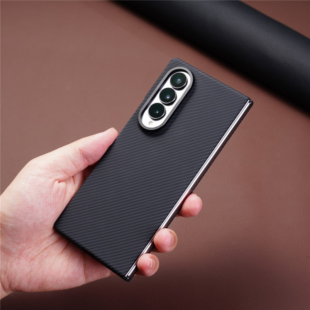 Samsung Galaxy Z Fold4 5G Magnetiskt Skal Kolfibertextur PC mobilskal med Härdat Glasfilm