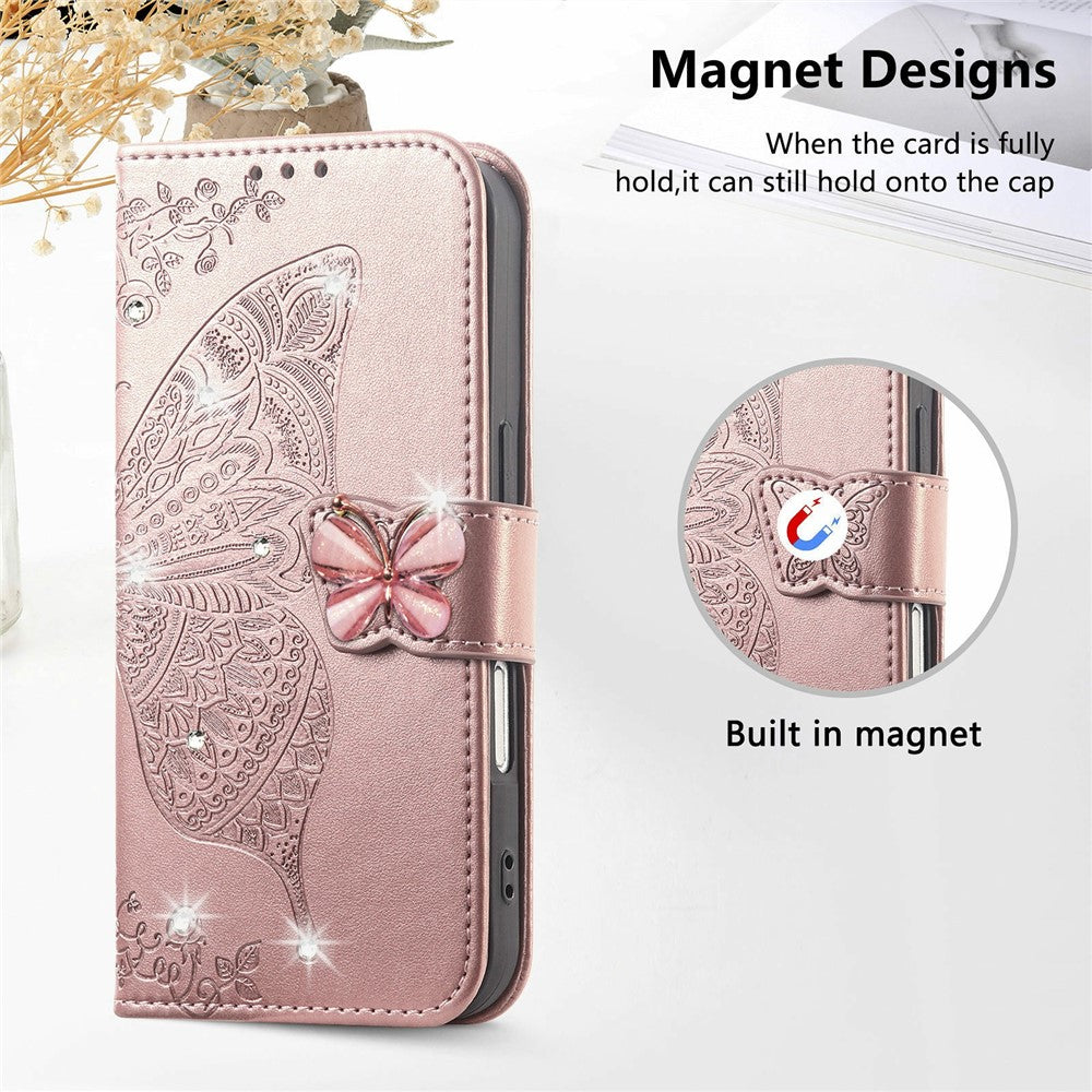 Til iPhone 17 Etui 3D Rhinestone Dekoration Sommerfugl Blomst Læder Telefoncover med Håndrem