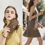 Phone Case for Honor 400 Smart 5G  /  400 Smart 4G  /  X7d 4G  /  X7d 5G Floral Leaf Pattern Multi Card Slots Zipper Leather Phone Cover with Wrist Strap