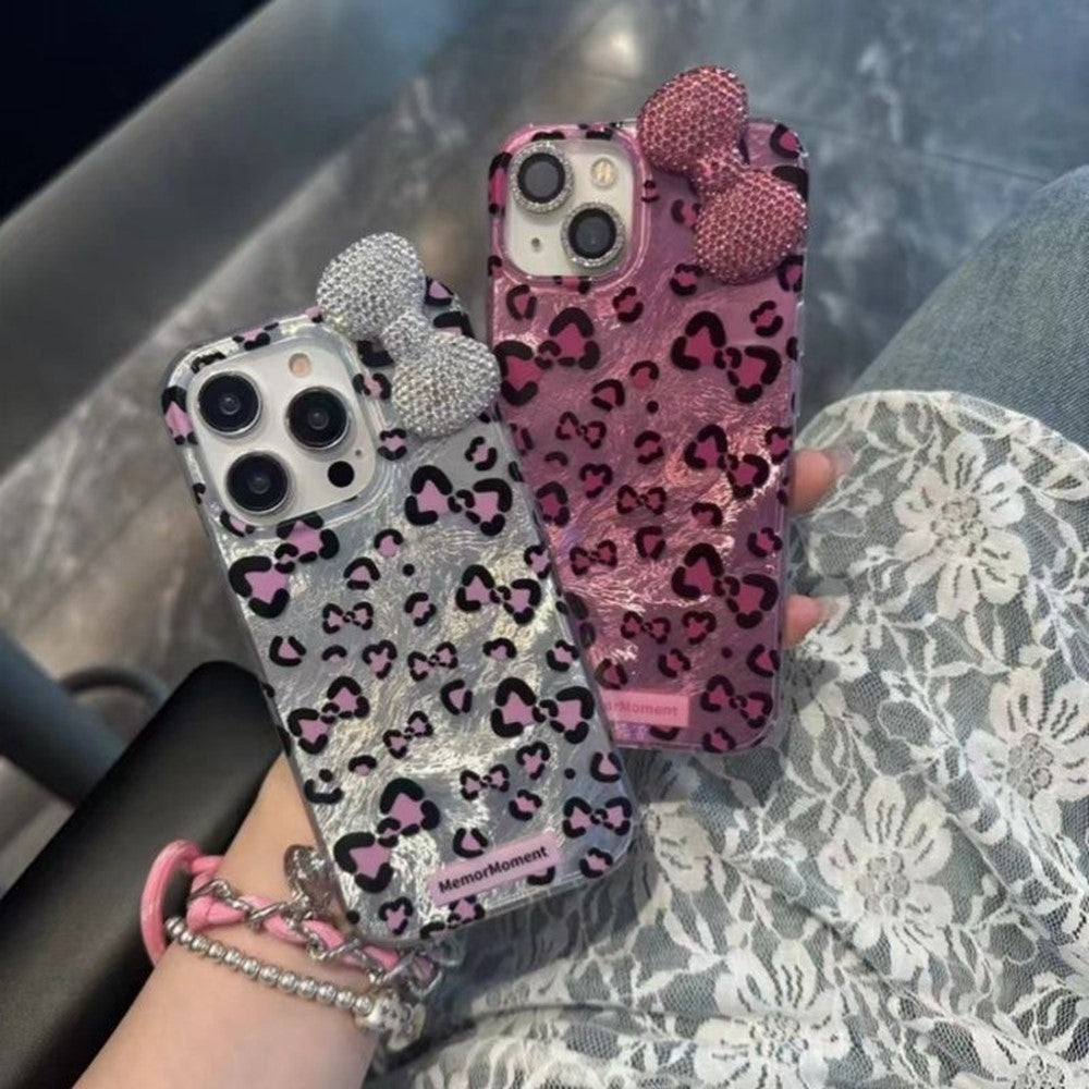 Til iPhone 16 Pro Max Hybrid Cover Leopard Sløjfe Mønster TPU PC Telefoncover 3D Rhinsten Sløjfe Dekoration