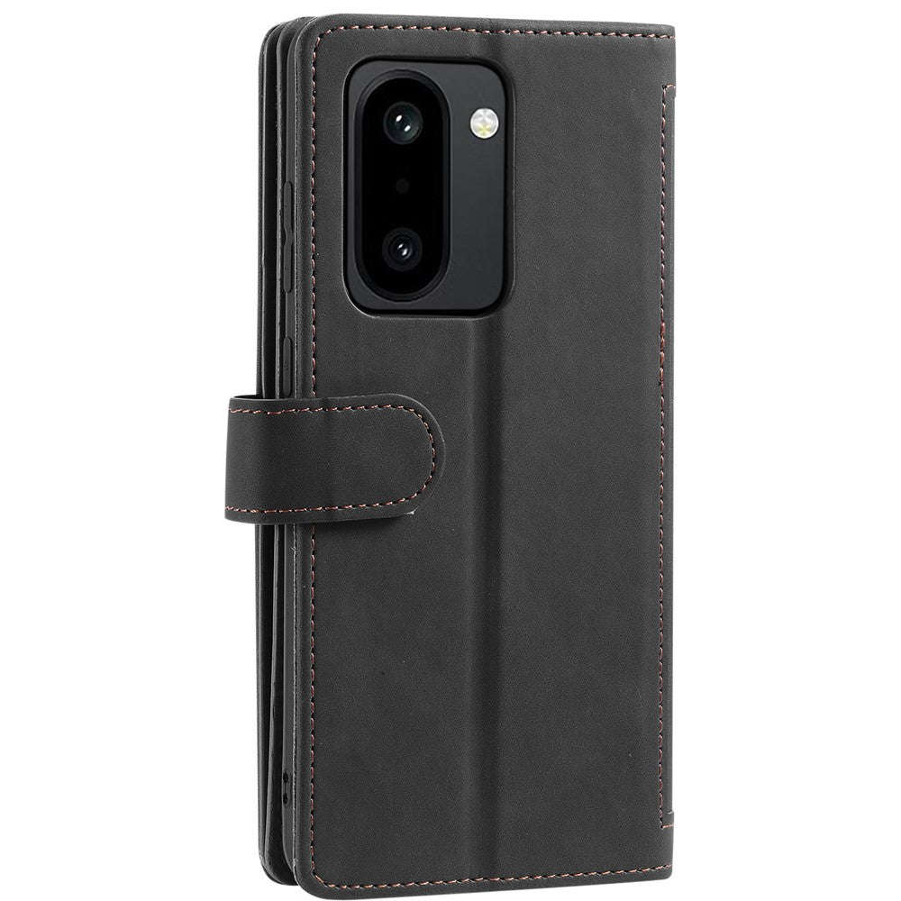 OnePlus 15R 5G-skal med 9 kortfack, dragkedja, plånbok i PU-läder och handledsrem.