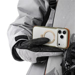 TORRAS Ostand Q3 Air Pro-serien til iPhone 17 Pro Magnetisk etui Roterende støtteben Stødsikkert PC + TPU telefoncover