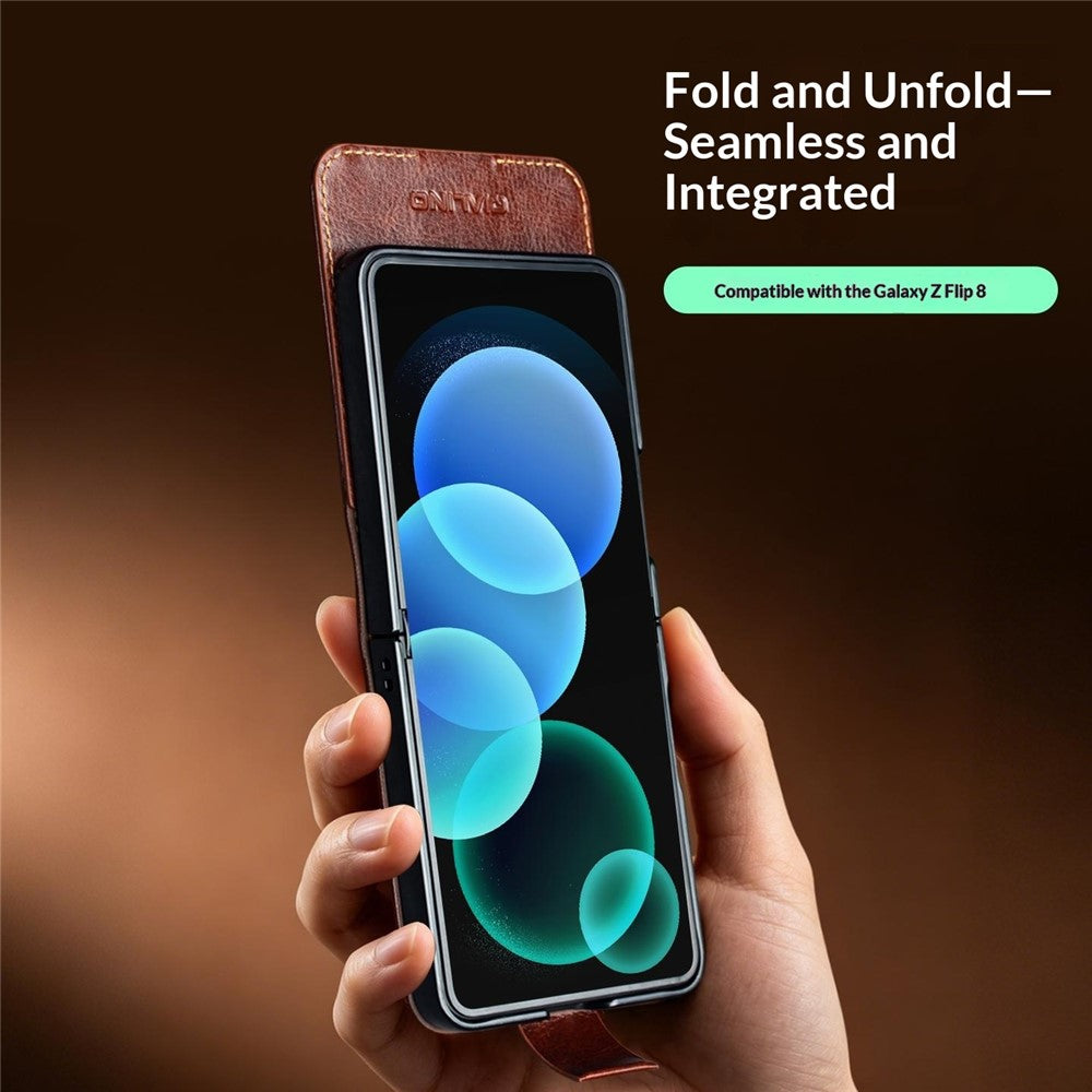 QIALINO Skal till Samsung Galaxy Z Flip8 i äkta nötskinn + PC-fodral med kortplats