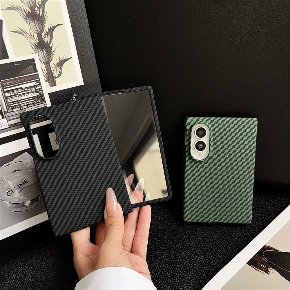 For Samsung Galaxy Z Fold8 Magnetic Case Carbon Fiber Texture PC Phone Cover with Screen Protector