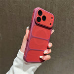 For iPhone 18 Pro / 17 Pro Magnetic Case Three-Zone Cooling PC + TPU Scratch Resistant Phone Cover
