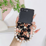 Til Samsung Galaxy Z Flip8 Magnetisk Etui Blomstermønster PC + Stof Beskyttende Telefoncover med Perlebesat Strop