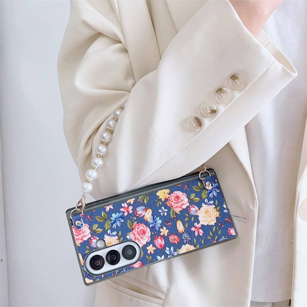 For Samsung Galaxy Z Fold8 Ultra Case Floral Pattern Fabric Texture Dual Hinge Protection Phone Cover with Pearl Hand Strap