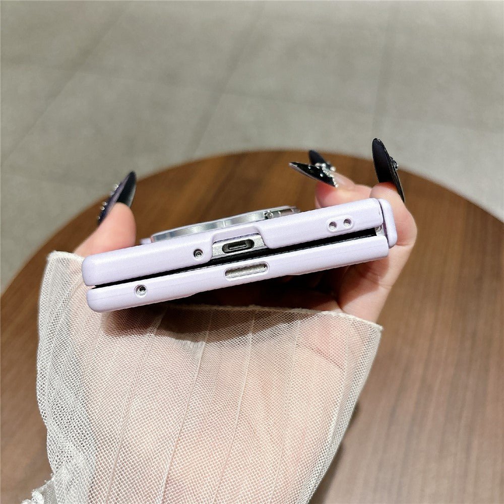 For Samsung Galaxy Z Fold8 Case Heart Clover Kickstand PC Phone Cover with Screen Protector