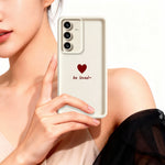 Samsung Galaxy S26+ TPU-skal Be Loved hjärtmönster gummerat stötsäkert mobilskydd