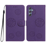 Samsung Galaxy A35 5G Plånboksfodral i PU-läder med daisymönster och handledsrem