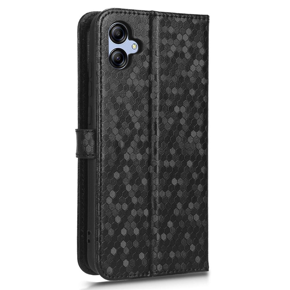 Til Samsung Galaxy A04e 4G / F04 4G / M04 4G Prikket Mønster Præget Telefoncover Anti-stød Beskyttende PU Læder Telefonpung Etui Stand med Rem