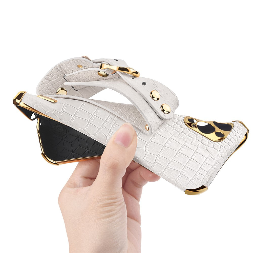 For Xiaomi 13 Pro 5G Electroplating Crocodile Texture Anti-collision PU Leather Coated PC+TPU Case Hand Strap Kickstand Design Protective Cover